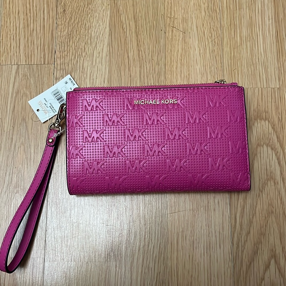 Michael Kors Logo Jet Set Double Zip Wrislet in Cerise